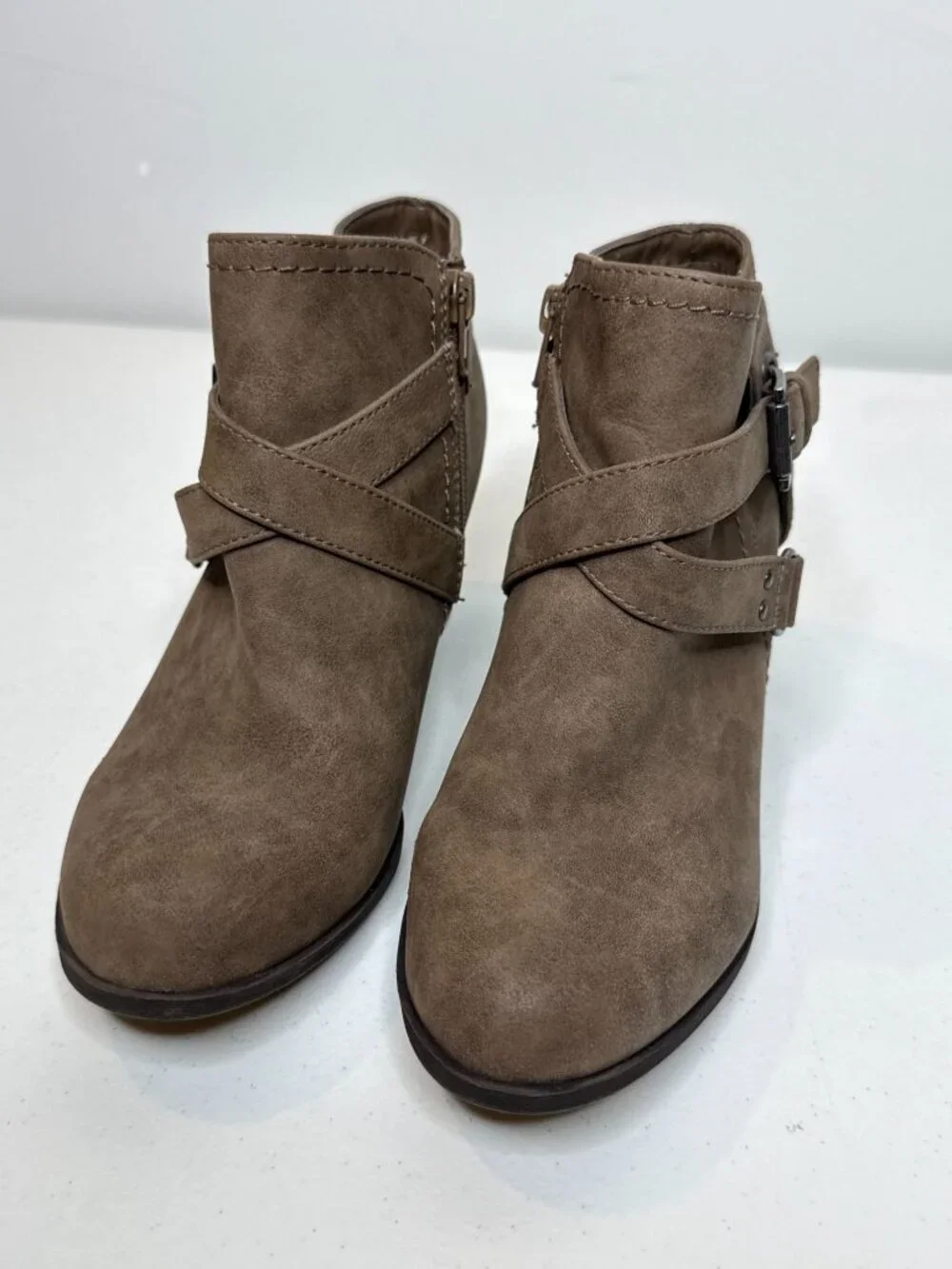 Indigo Rd Taupe Moto Buckle Ankle Booties Womens 7.5